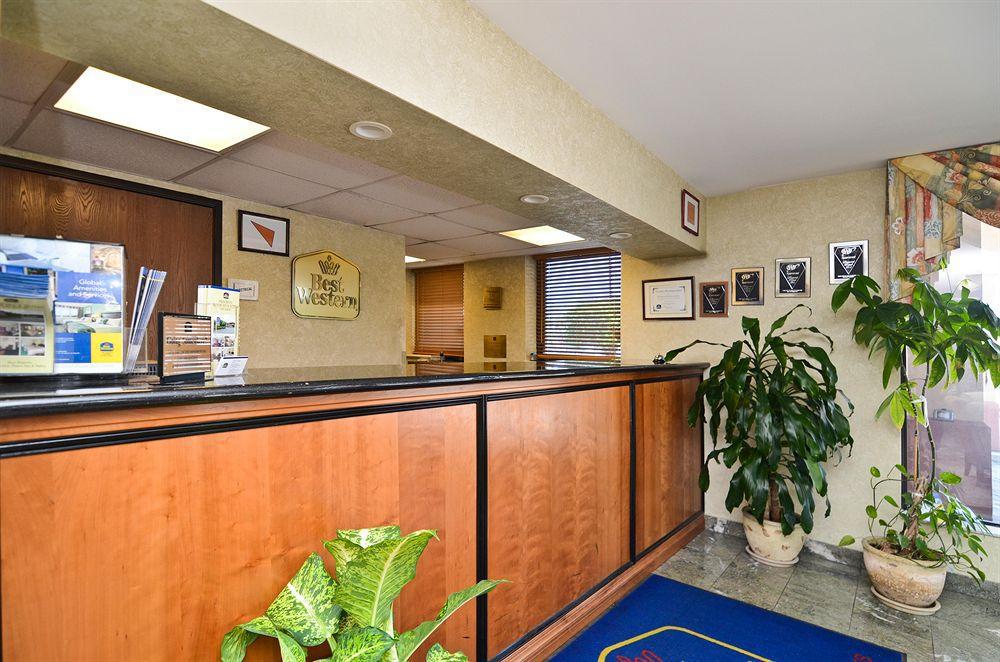 Monmouth Junction Mho Inn And Suites מראה פנימי תמונה