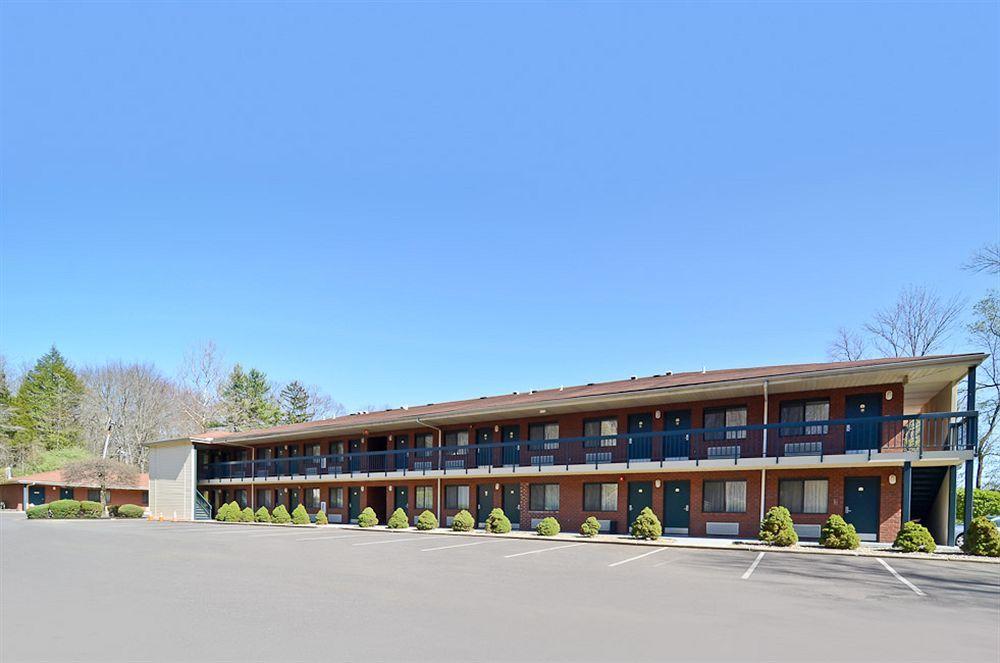 Monmouth Junction Mho Inn And Suites מראה חיצוני תמונה