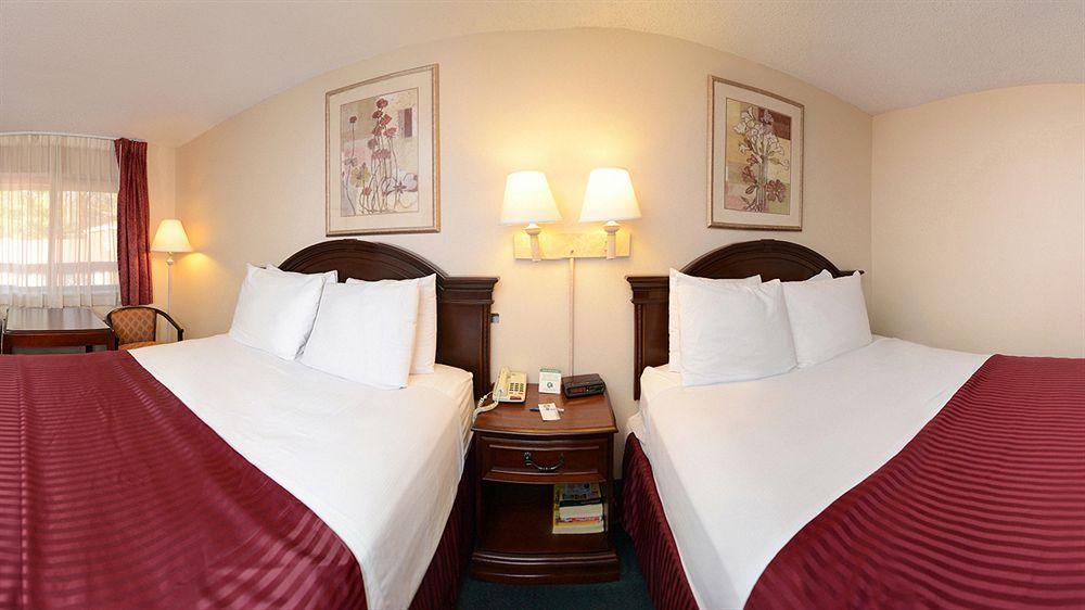 Monmouth Junction Mho Inn And Suites מראה חיצוני תמונה