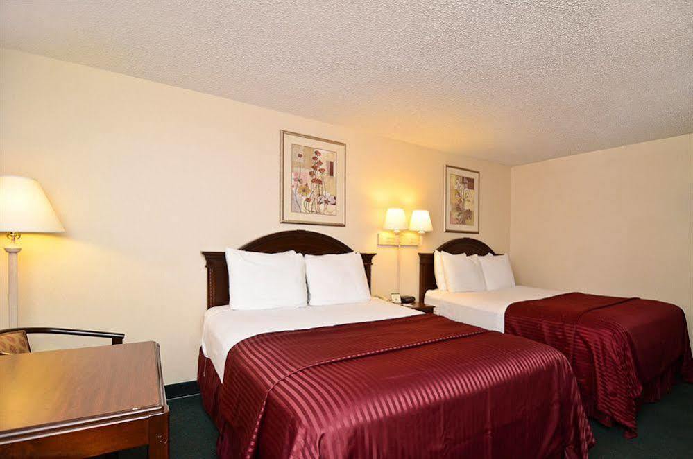Monmouth Junction Mho Inn And Suites מראה חיצוני תמונה
